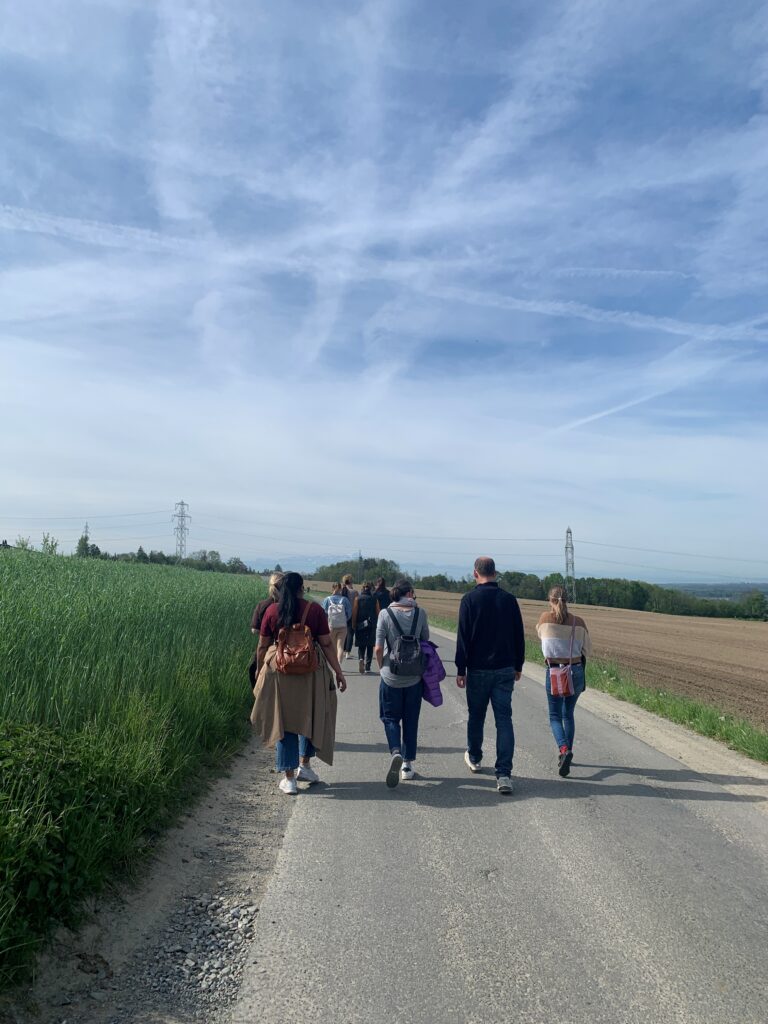 image005 Symbolbild für Veranstaltung "Walk & Talk - Berufliche (Um-)Orientierung läuft!"