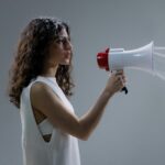 Symbolbild für Neuigkeit "Betriebliche Weiterbildung in Krisenzeiten: Die erhoffte Trendwende bleibt aus"